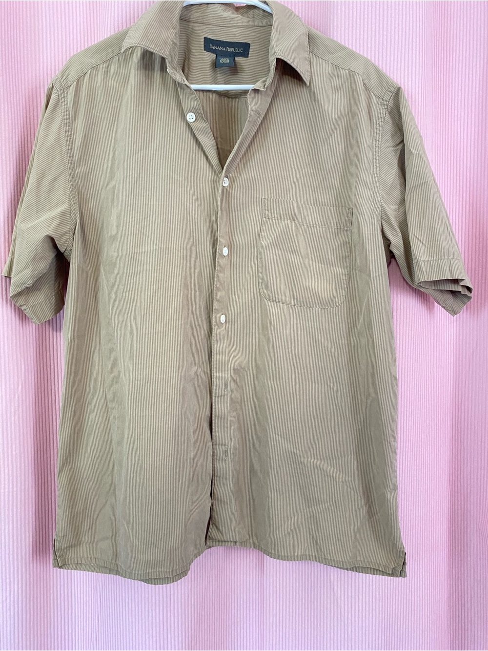 Banana Republic Men's Short-Sleeve Button-Down in Khaki